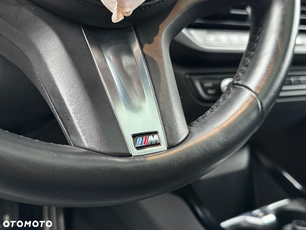 BMW Seria 1 118i Edition M Sport Shadow - 23