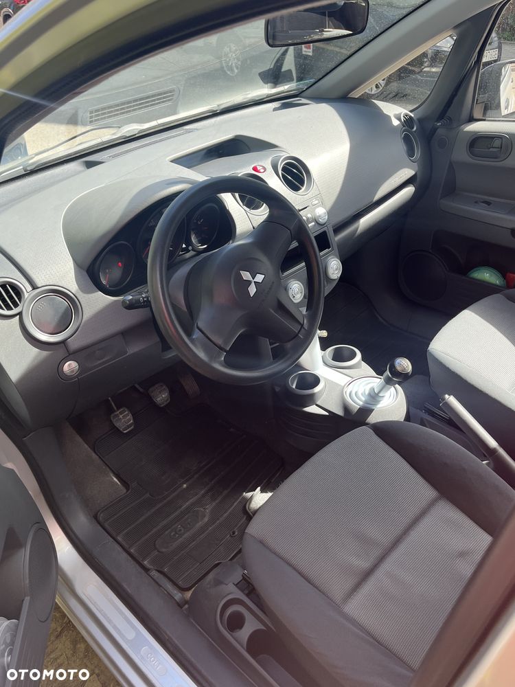 Mitsubishi Colt 1.3 Invite - 3