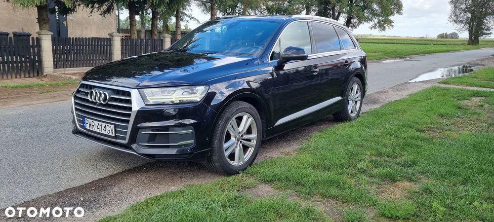 Audi Q7 - 1