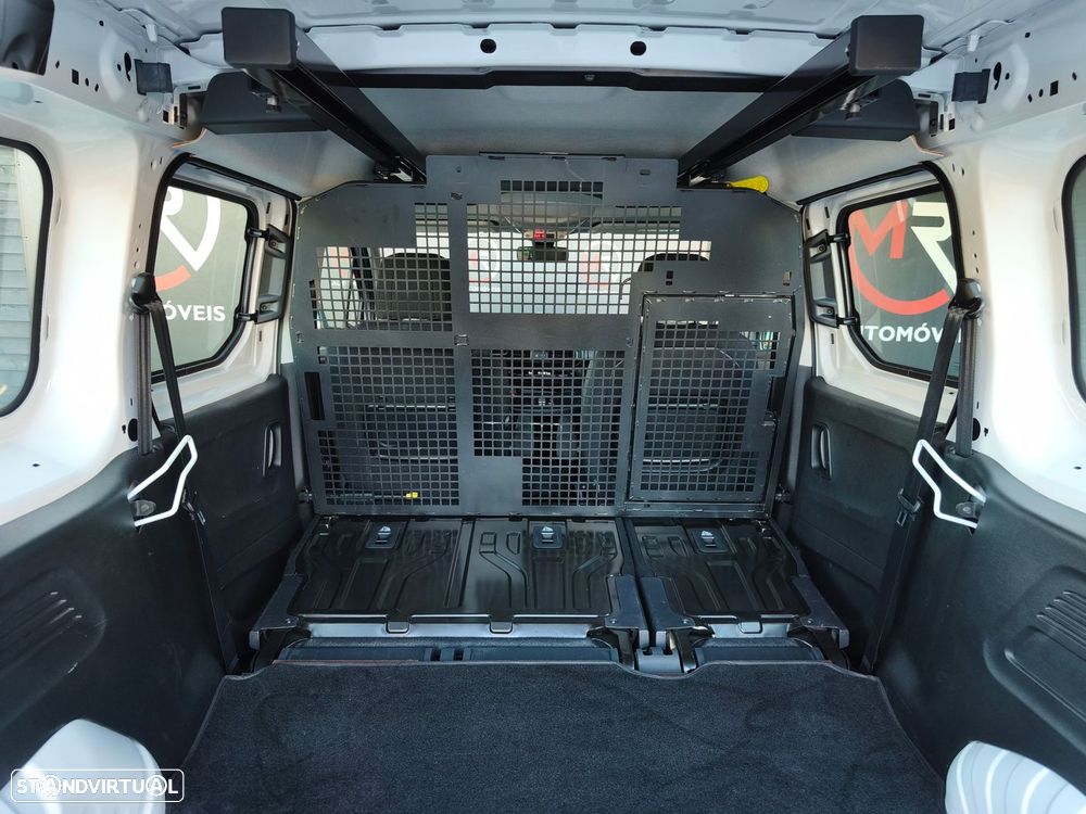 Fiat E-Doblò 50 kWh Maxi - 38