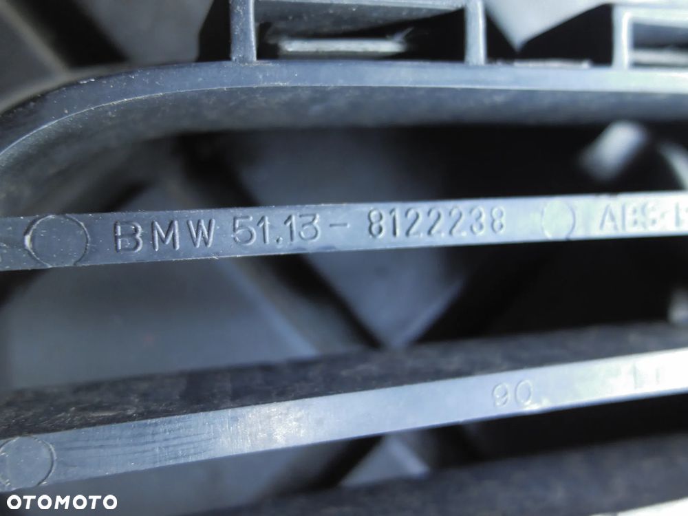 BMW 3 E36 1990-1995r. ATRAPA NERKA GRILL 8122238 - 3