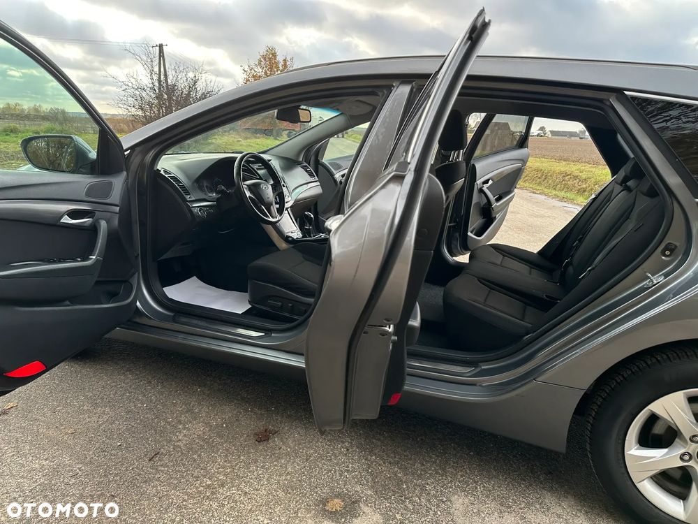 Hyundai i40 1.6 GDI Comfort + - 17