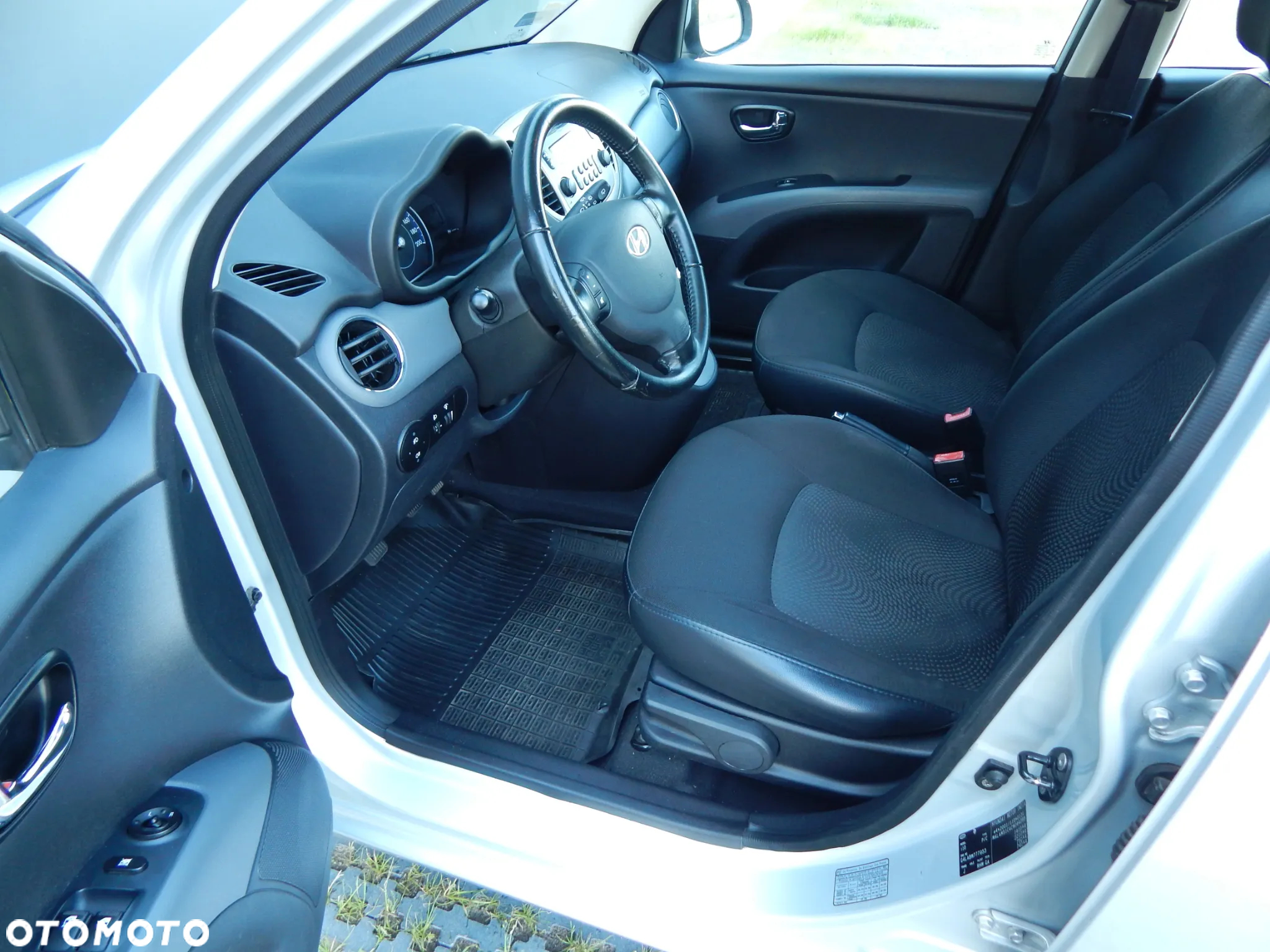 Hyundai i10 1.2 Premium - 21