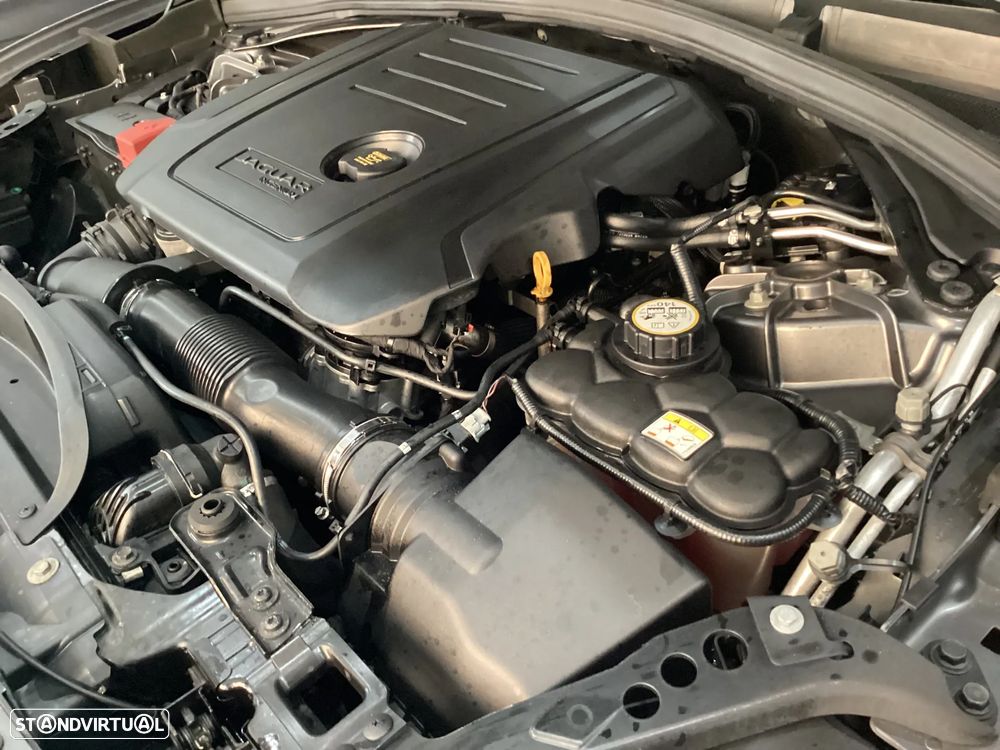 Jaguar F-Pace 2.0 i4D Portfolio Aut. - 36