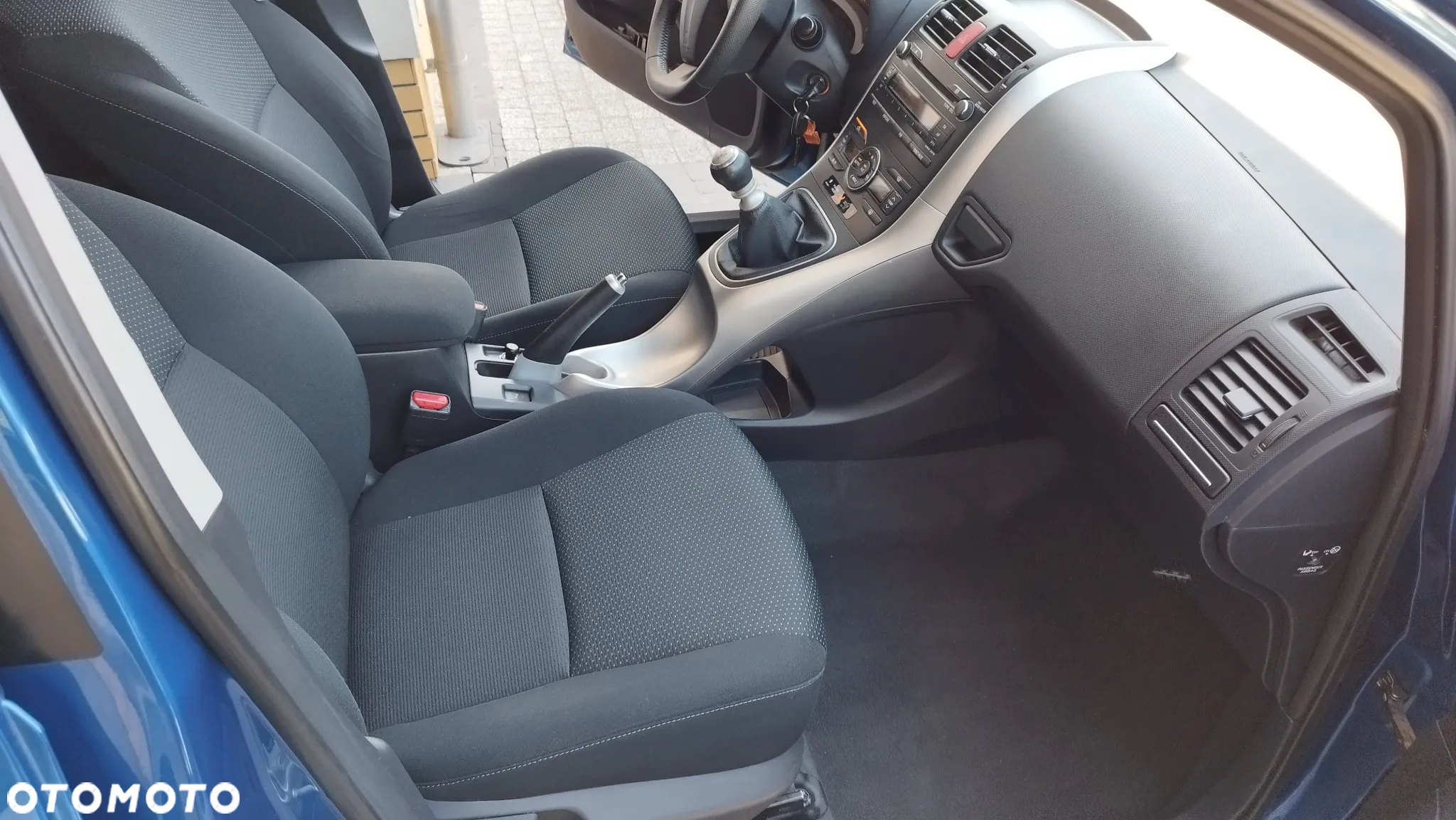 Toyota Auris 1.33 Dual-VVT-i Cool - 27