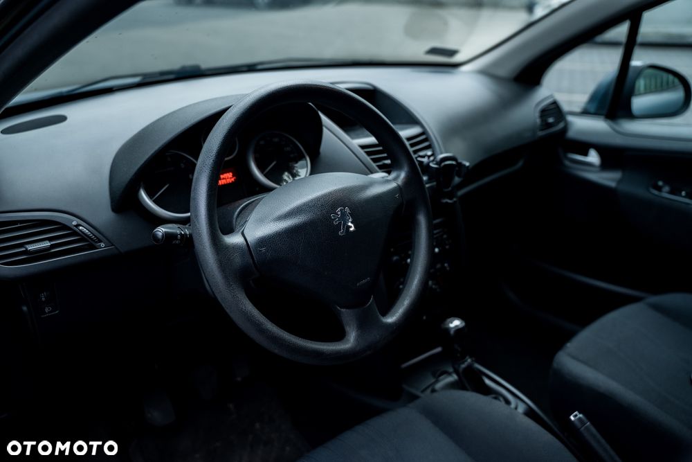 Peugeot 207 1.4 16V Presence - 6