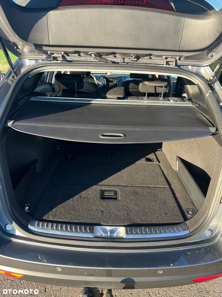 Hyundai i40 Kombi 1.7 CRDi DCT Premium - 11