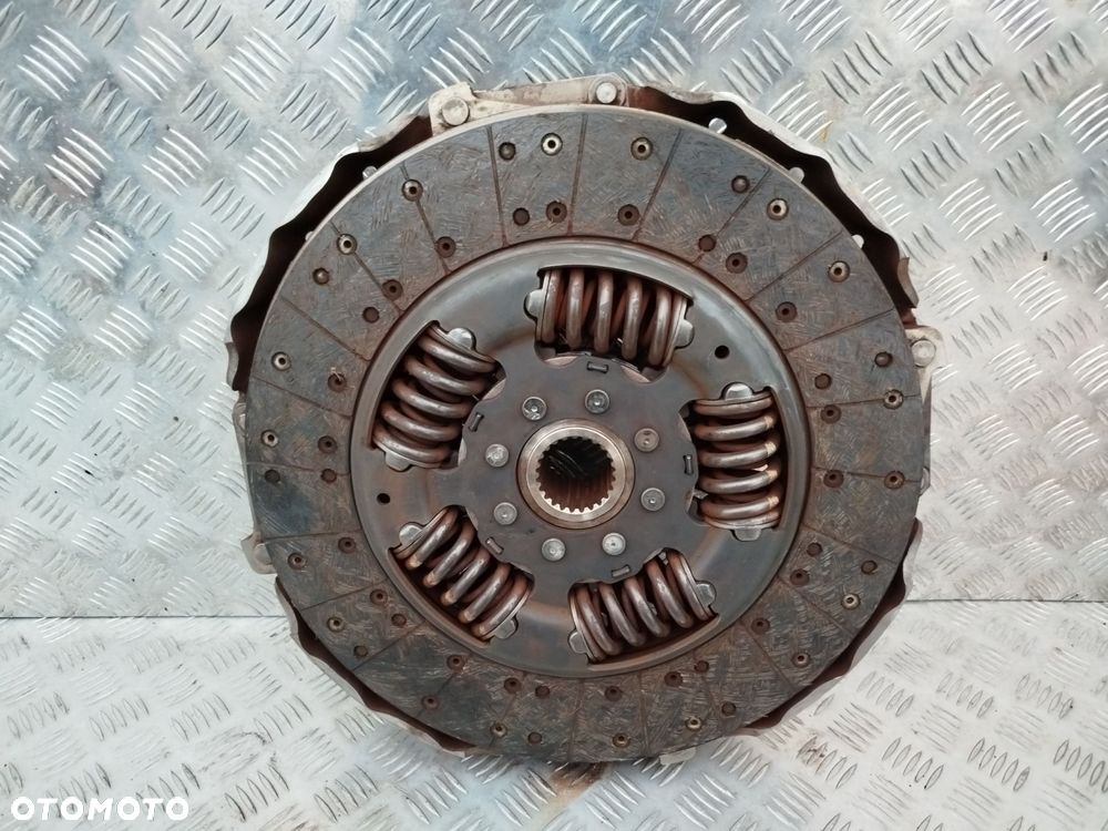 DOCISK TARCZA SPRZĘGŁA SCANIA SUPER 420 460 500 - 2