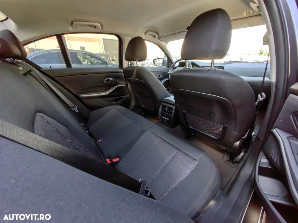 BMW Seria 3 330e iPerformance Advantage - 20