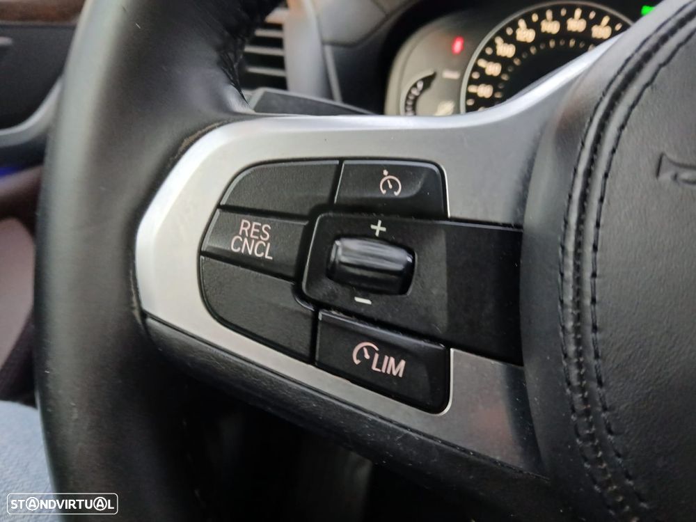 BMW X3 20 d xDrive Line Luxury - 24