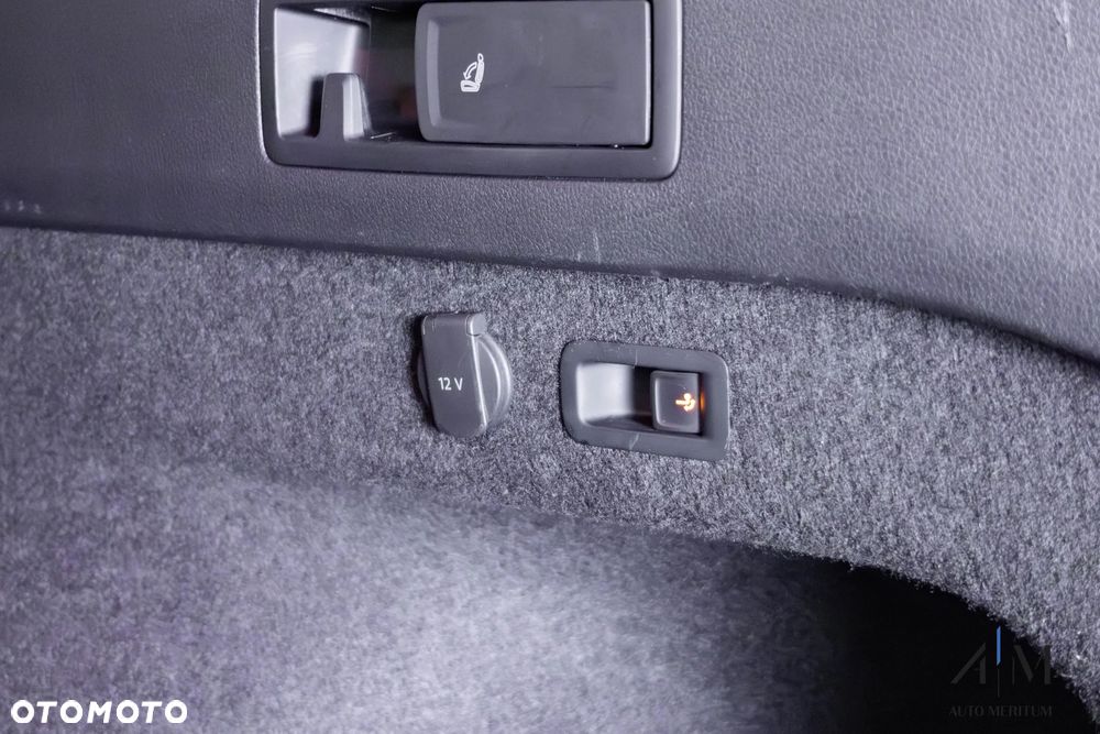 Volkswagen Passat Alltrack 2.0 TDI SCR DSG 4Motion - 22