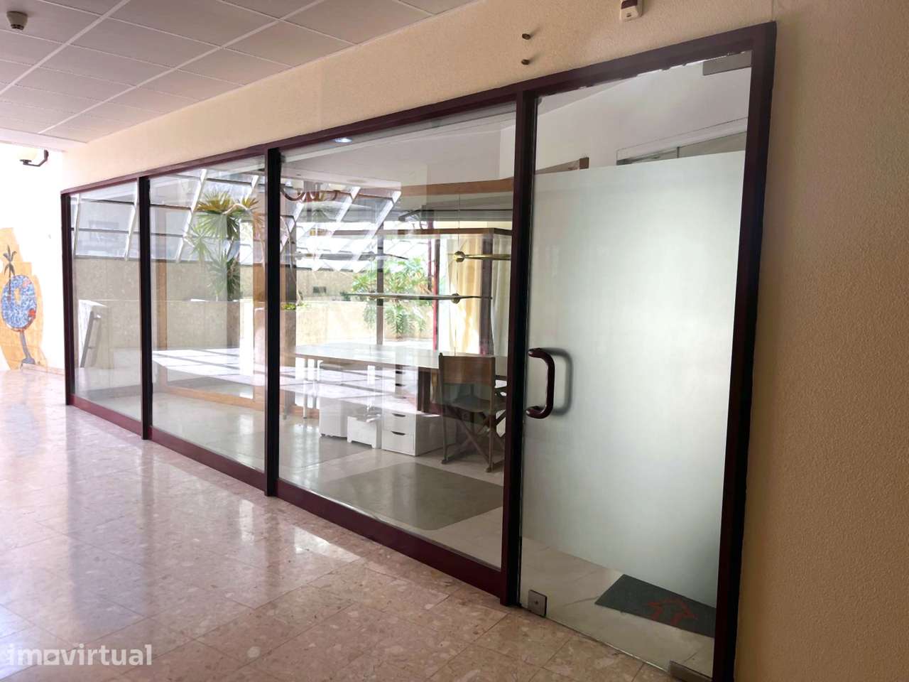 Loja / Escritório para arrendamento nas Galerias Topázio, Coimbra - Grande imagem: 5/14
