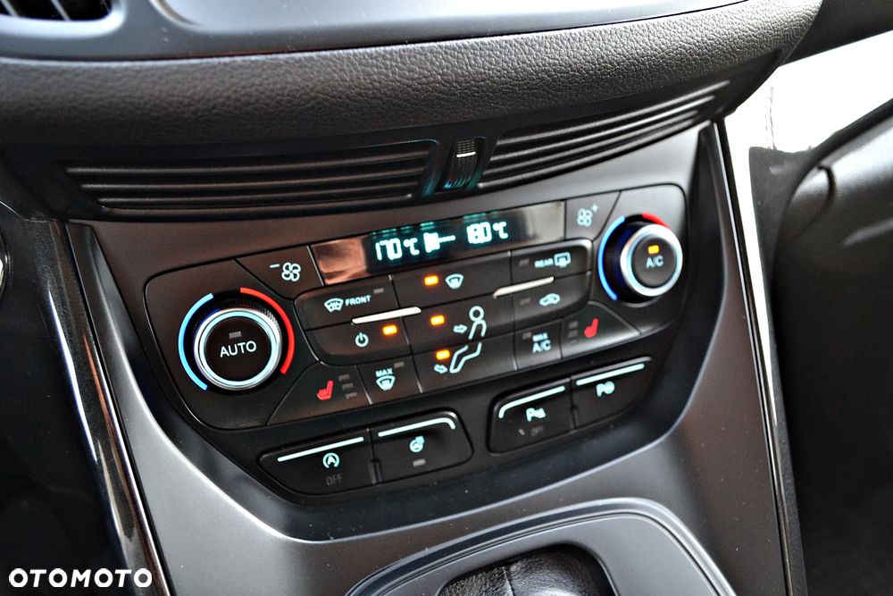 Ford Kuga 1.5 EcoBoost 4x4 Titanium - 34