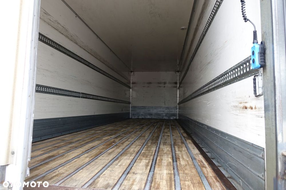 Mercedes-Benz ANTOS / 320 KM / 6x2 / FURGON / KONTENER / AUTOMAT / EURO 6 / OŚ PODNOSZONA - SKRĘTNA /  WINDA ZAŁADUNKOWA / - 24