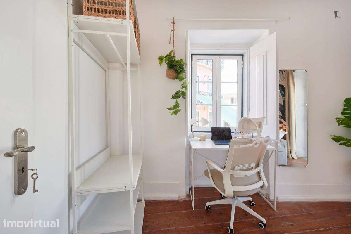 Quarto - localizado em Ajuda Lisbon - Grande imagem: 2/28