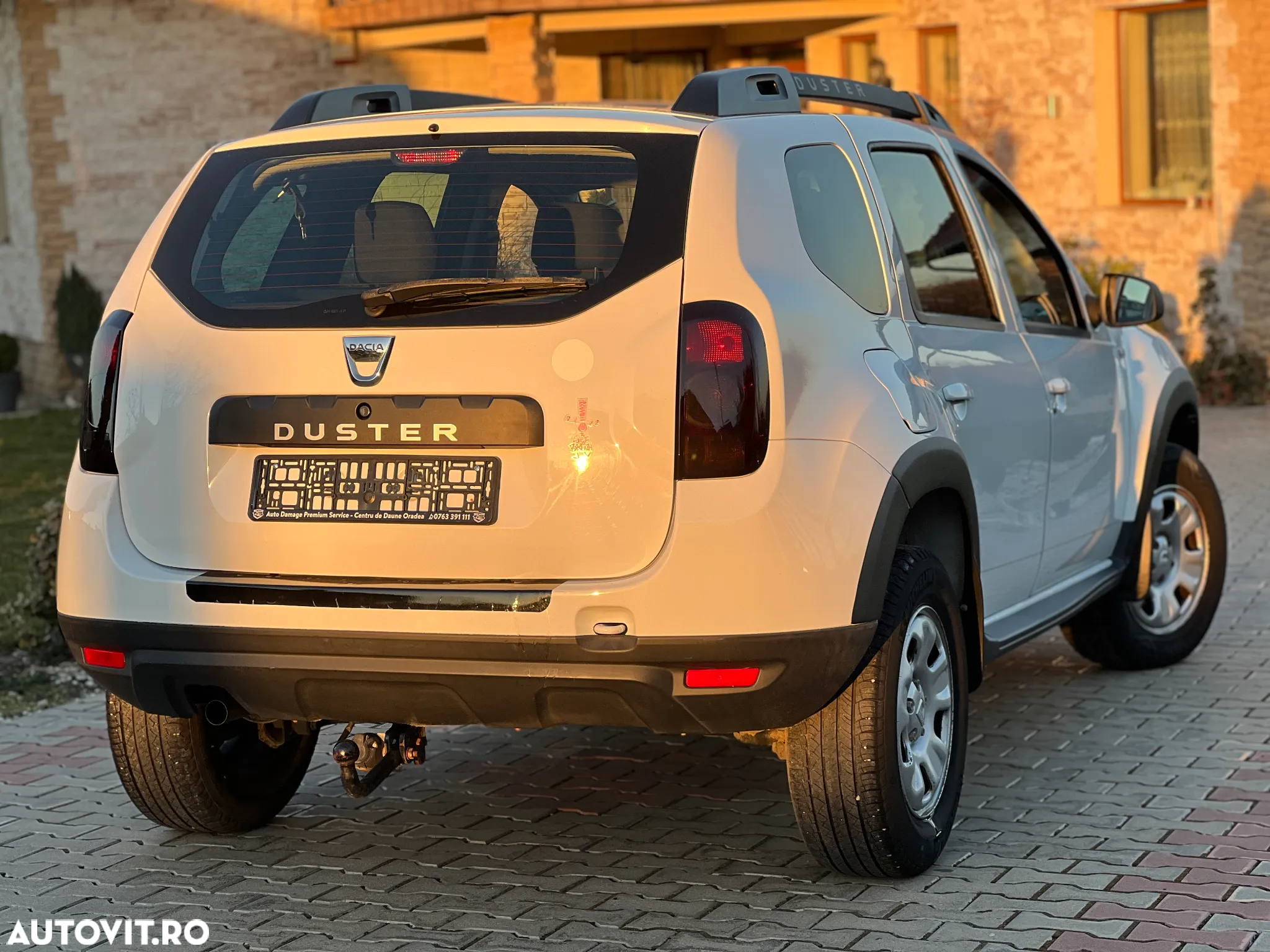 Dacia Duster 1.2 TCe 4x2 Laureate - 3