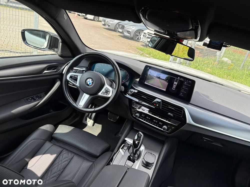 BMW Seria 5 520d xDrive MHEV M Sport sport - 25