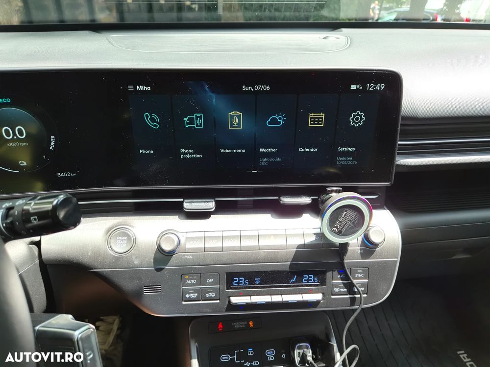 Hyundai KONA - 10