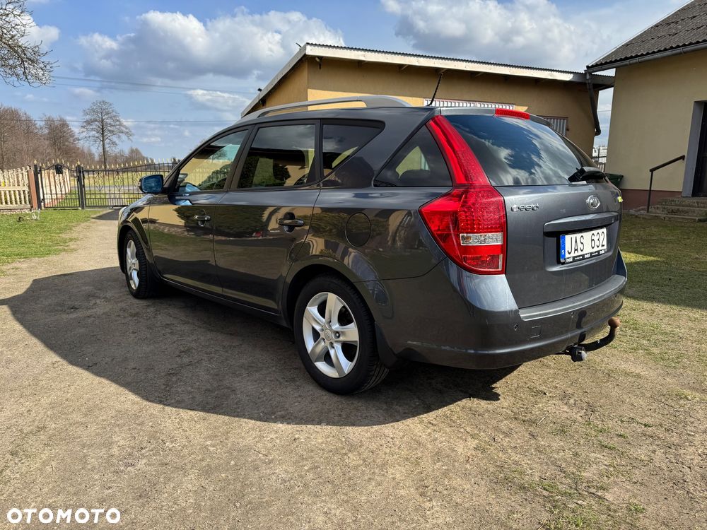 Kia Ceed 1.6 CRDi Spirit - 3