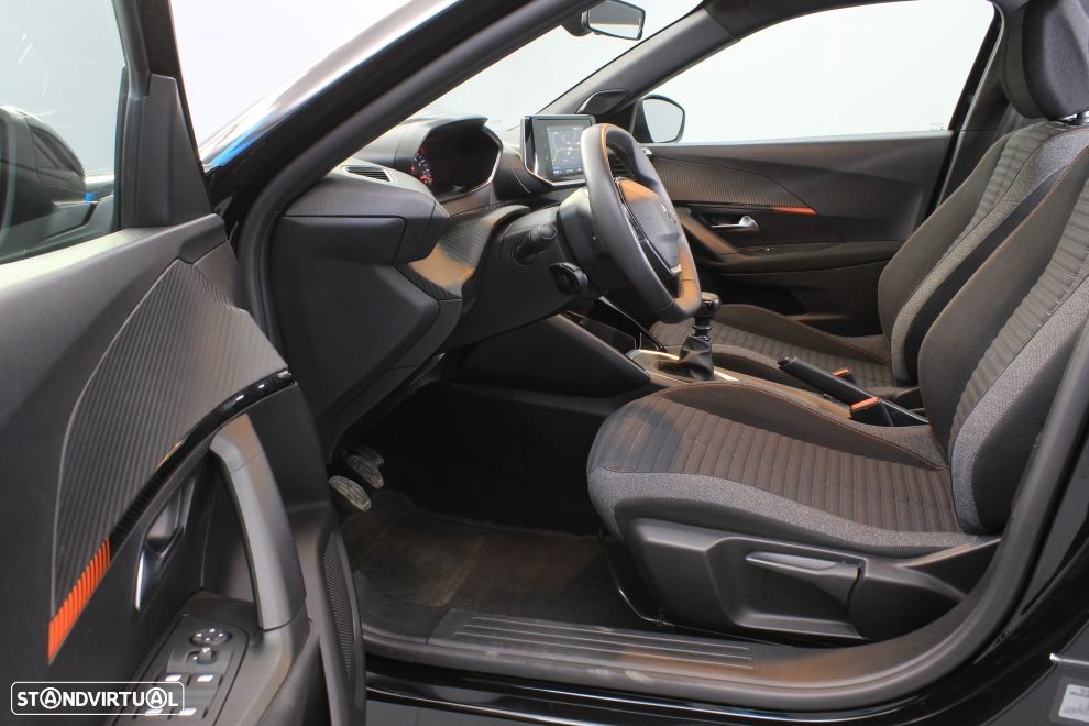 Peugeot 2008 1.2 PureTech Active Pack - 22