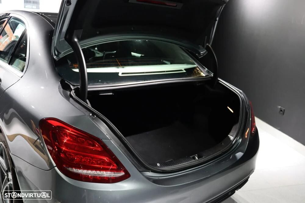 Mercedes-Benz C 180 - 32