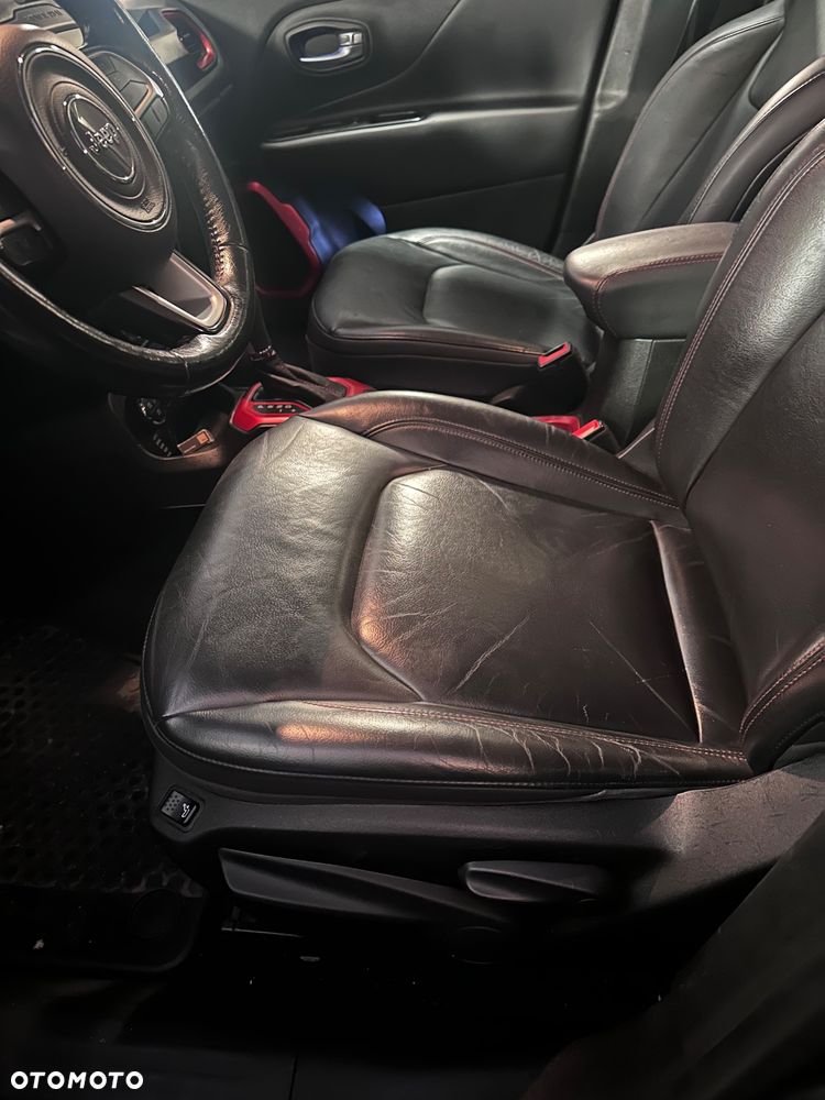 Jeep Renegade - 4