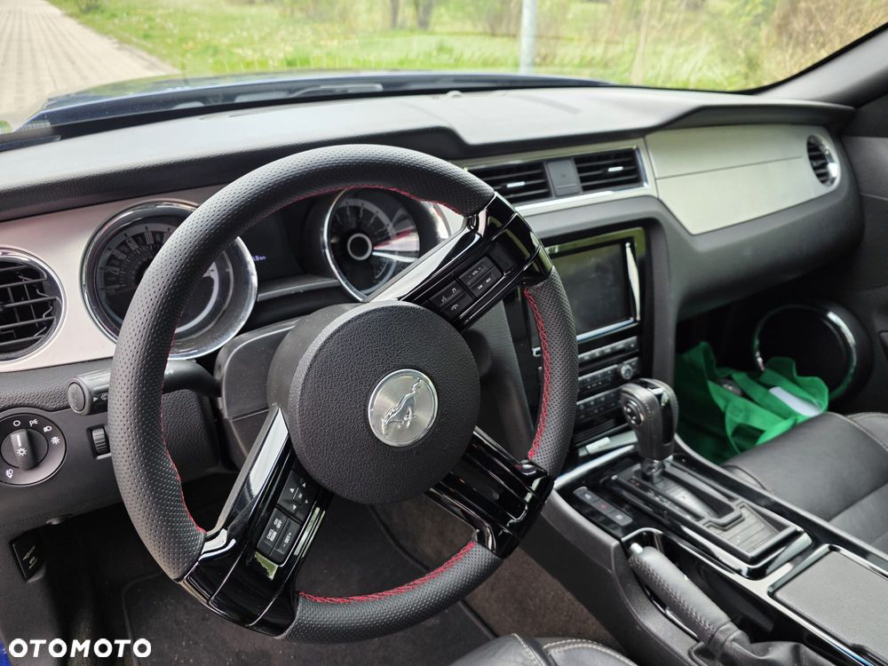Ford Mustang 3.7 V6 Premium - 12