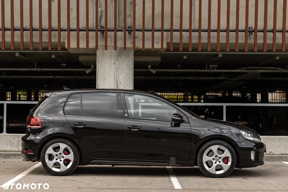 Volkswagen Golf 2.0 TSI GTI - 13