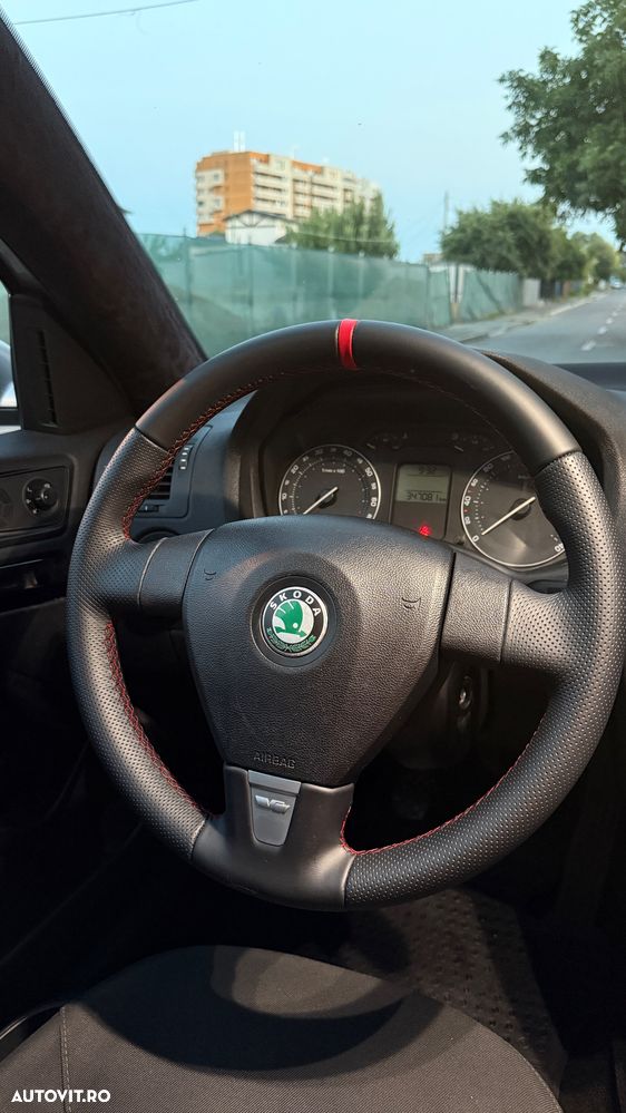 Skoda Octavia 1.6 MPI Ambiente - 31