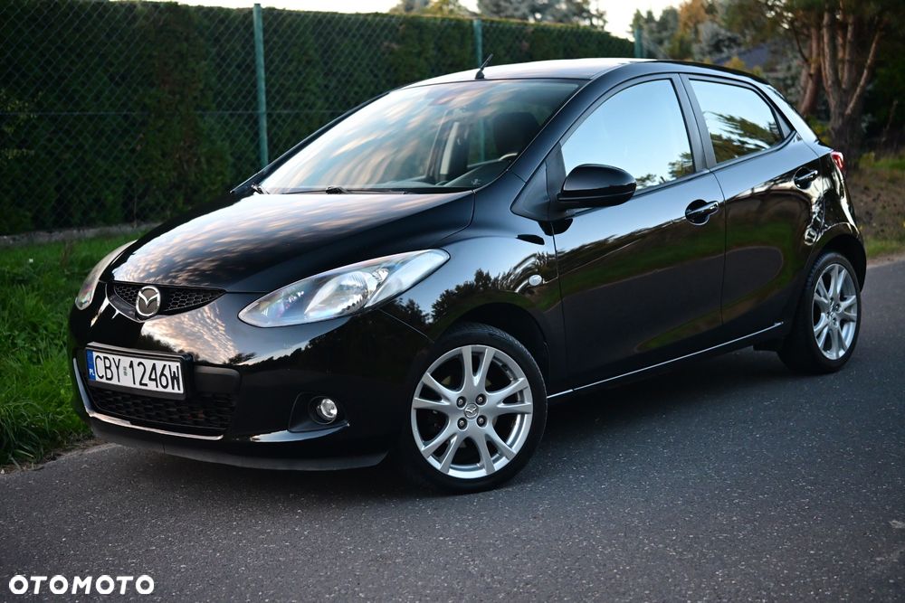 Mazda 2 2008 photo 2