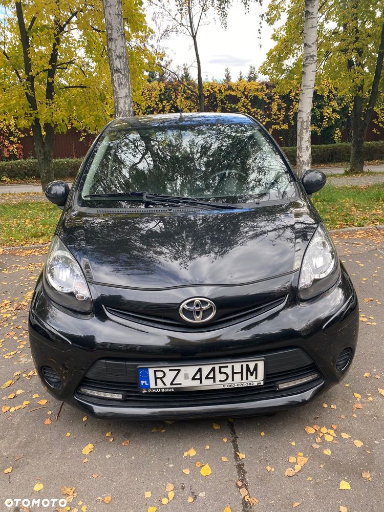 Toyota Aygo 2012 photo 2