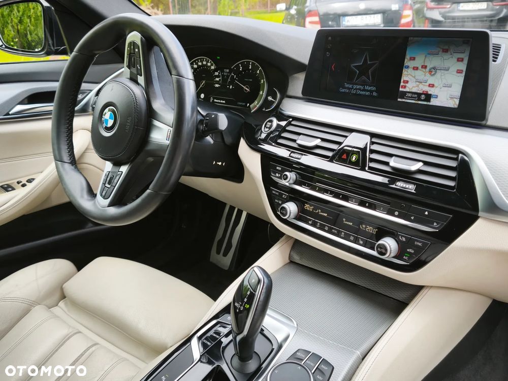 BMW Seria 5 530i xDrive M Sport sport - 21