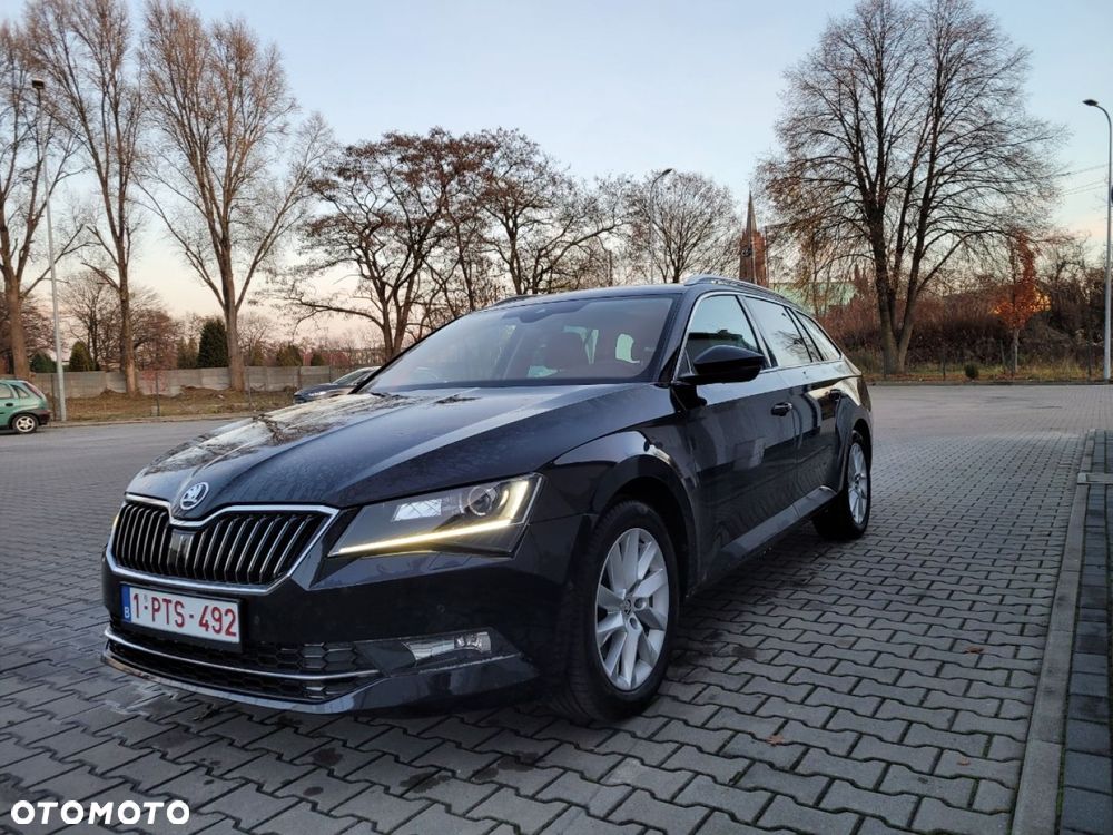 Skoda Superb 2.0 TDI Style - 2