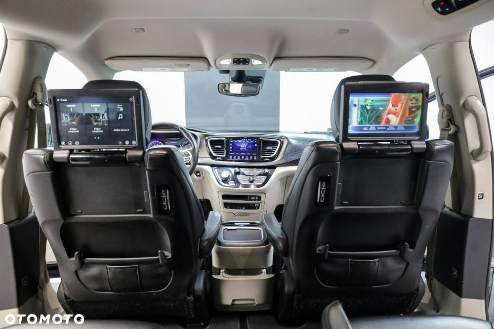 Chrysler Pacifica 2016