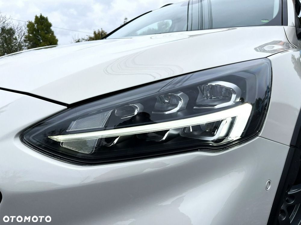 Ford Focus 1.0 EcoBoost Active Business - 27