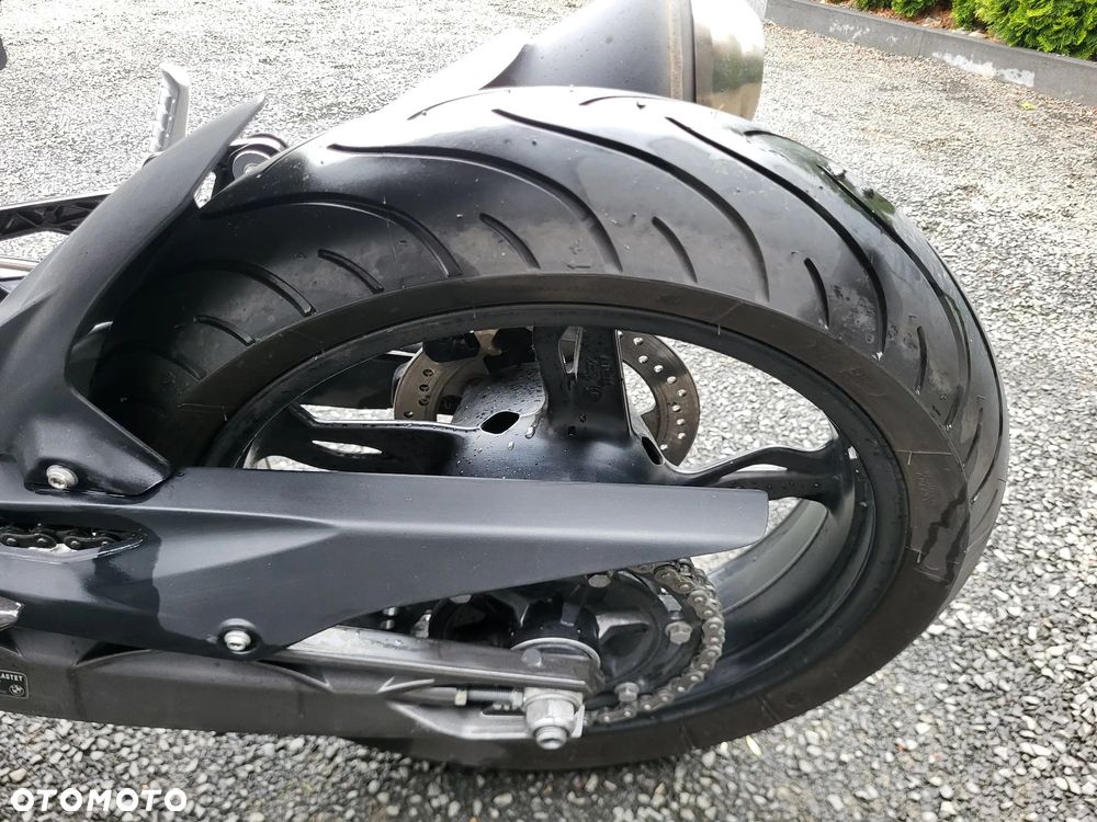 BMW G - 16