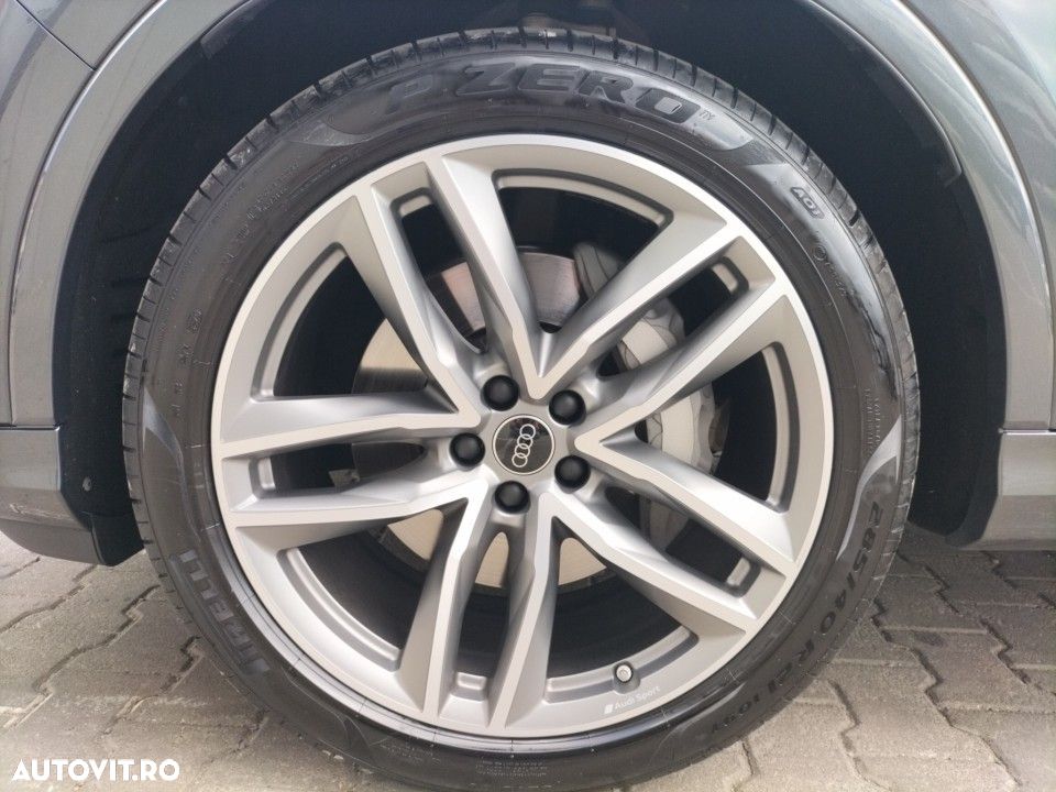 Audi Q7 - 19