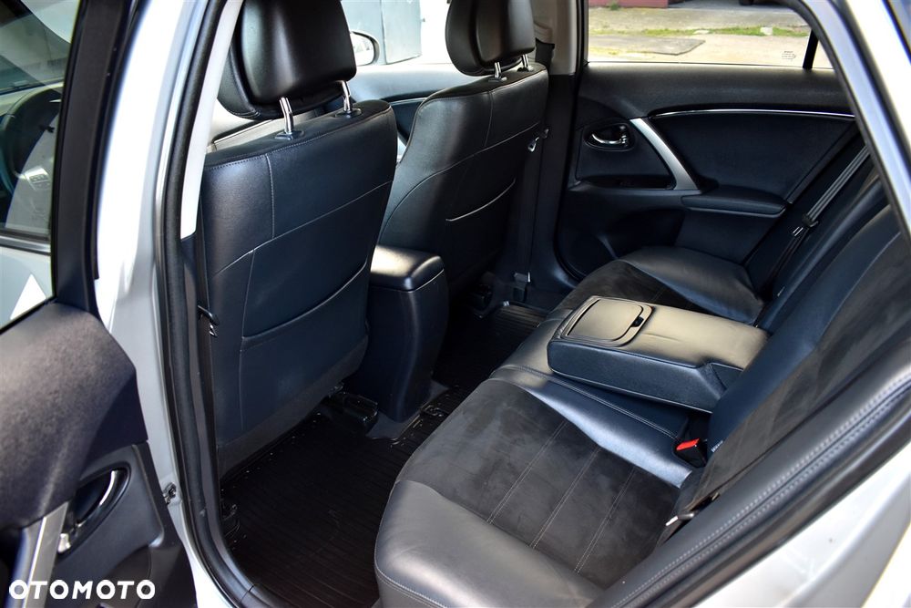 Toyota Avensis Touring Sports 1.8 Business Edition - 14