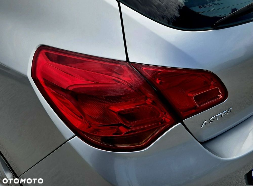 Opel Astra - 18