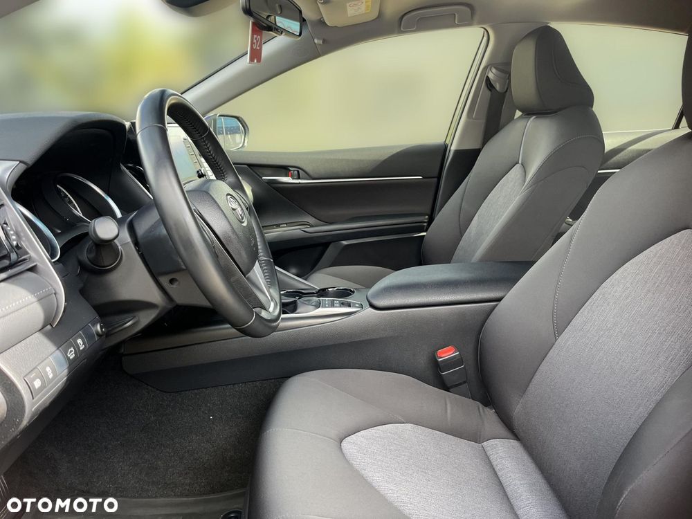 Toyota Camry 2.5 Hybrid Comfort CVT - 15