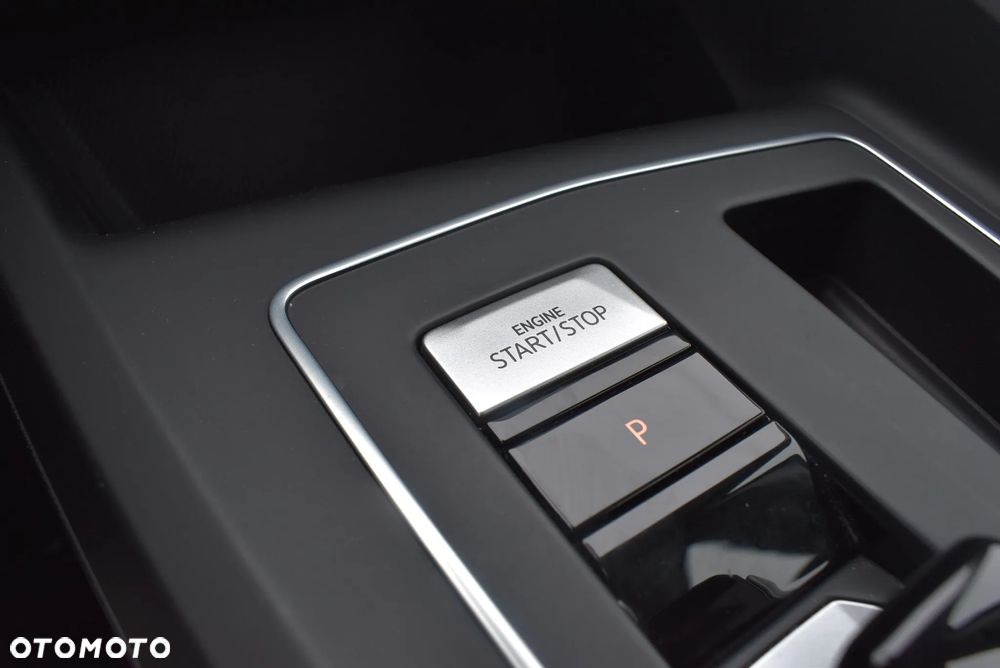 Volkswagen Golf 1.5 eTSI OPF DSG Life - 31