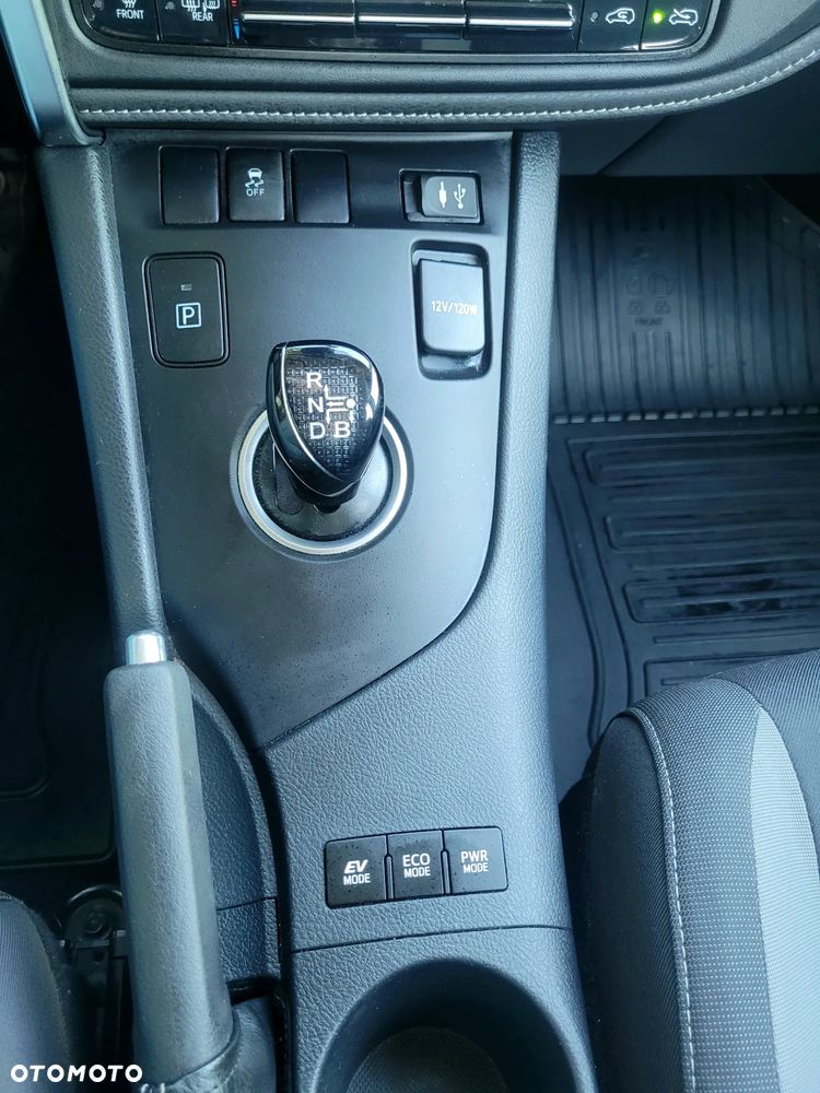 Toyota Auris - 28