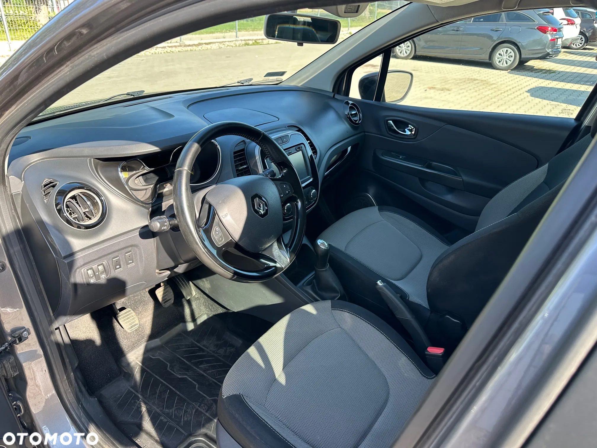 Renault Captur - 13