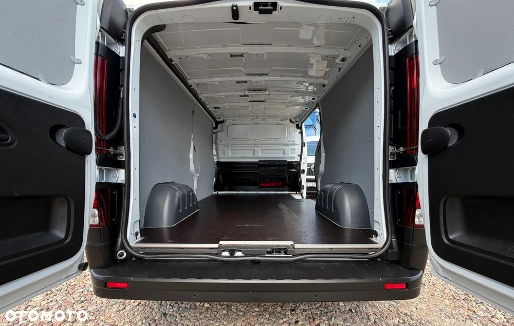 Renault Trafic - 40