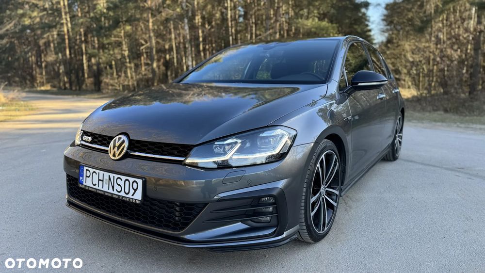 Volkswagen Golf 2.0 TDI BMT GTD DSG - 2