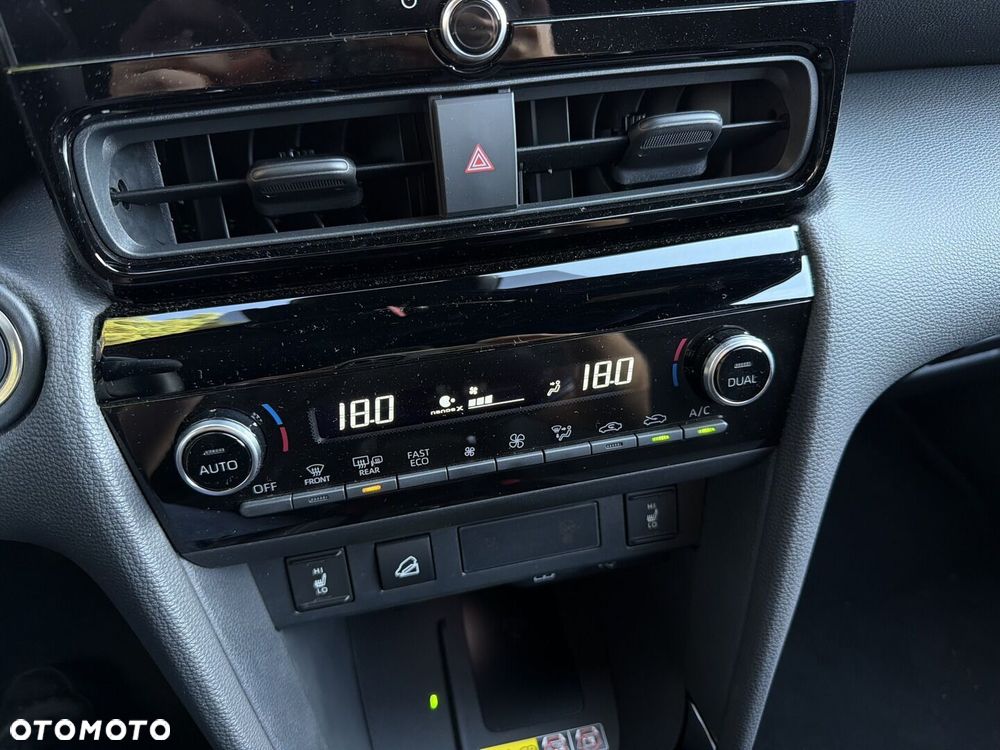 Toyota Yaris Cross Hybrid 1.5 Executive AWD - 26