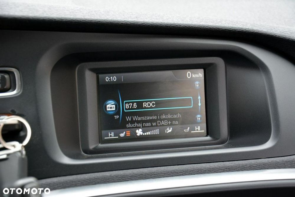 Volvo V40 D3 Geartronic Momentum - 29
