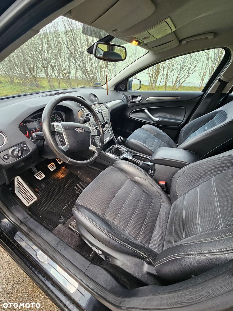 Ford Mondeo 2.5 Titanium S - 16