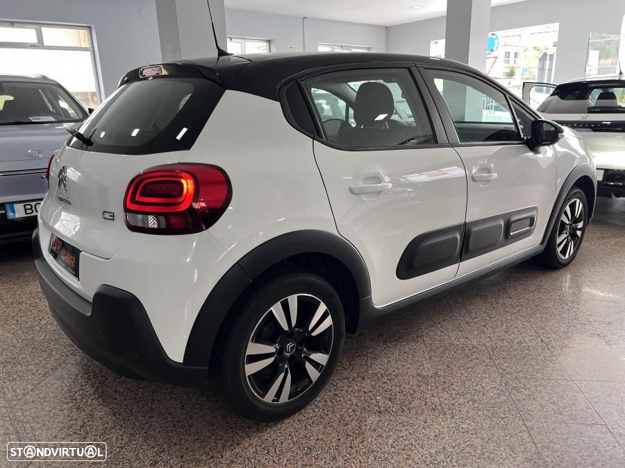 Citroën C3 1.2 PureTech Shine - 23