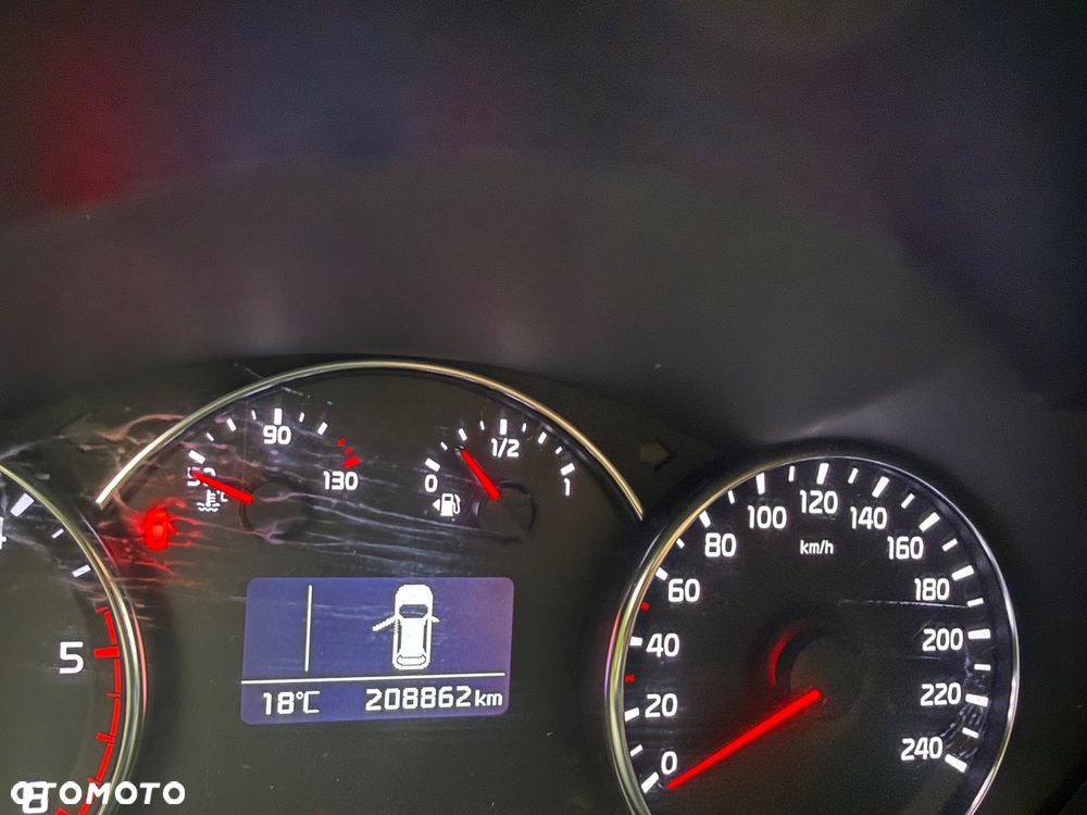 Kia Carens 1.7 CRDi S 7os - 19
